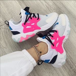 Nike Presto Reacts